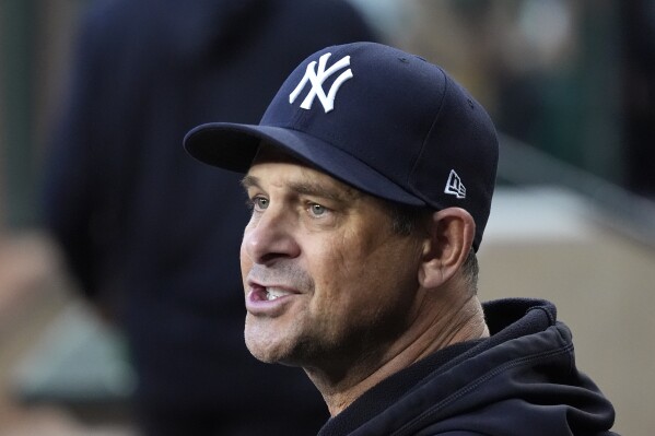 Trouble Strikes: Boone Breaks Down Under Pressure as Yankees Spiral — Called “Fraud” and “Unqualified”