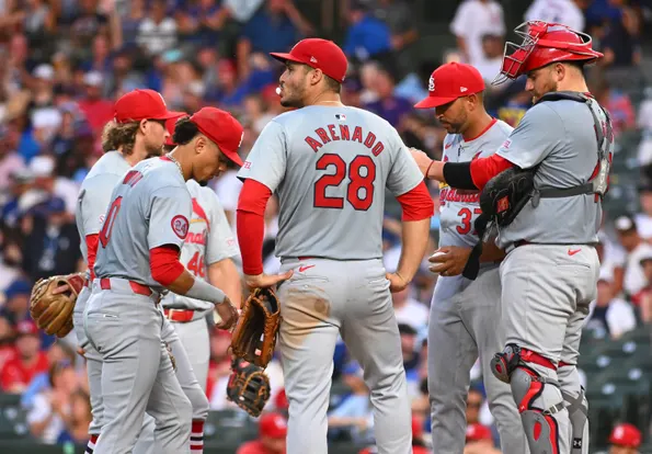 MAJOR BREAKING: Cardinals Standout Forced to Exit After Finger Injury On Milestone Day That Included 1,900th Hit And 400th Double