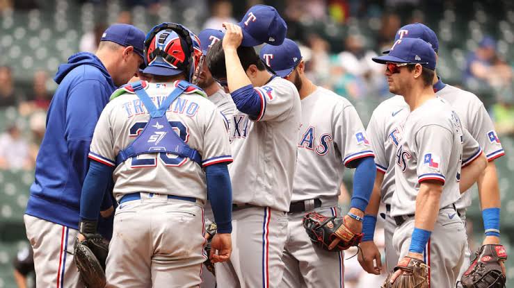 Defensive Standout Released: Shock Move! Rangers Cut Gold Glove Star Loose, Hit Free Agency”