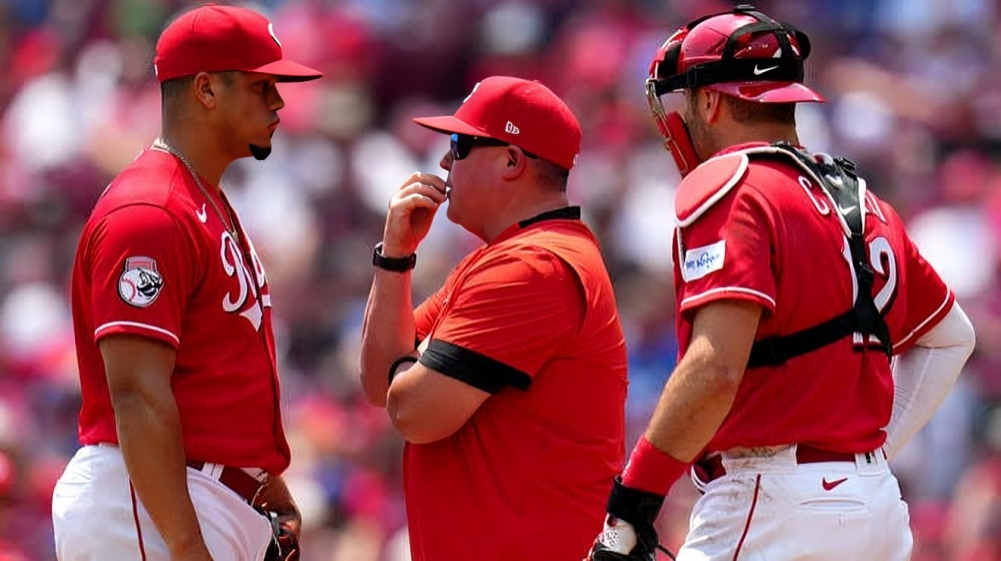 SIGNIFICANT SHAKE-UP IN CINCINNATI: Veteran Grinder Makes Triumphant Return, Forcing Reds to Demote Future Slugger — A High-Stakes Gamble That Could Define Their Road to October Glory
