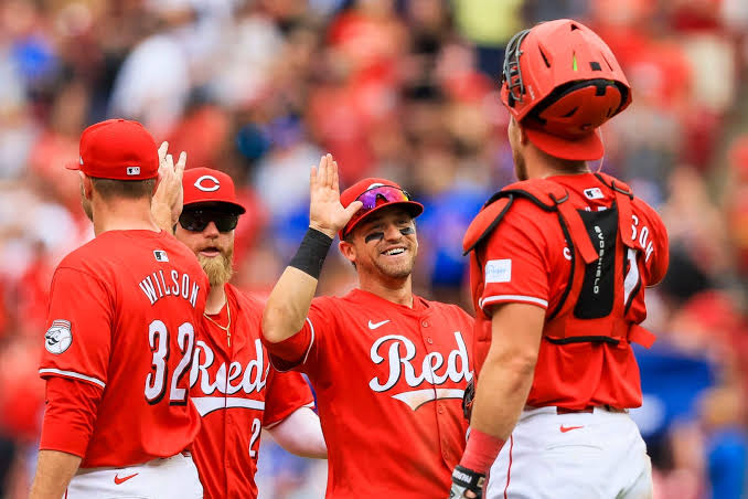 Injury Update: Reds’ Dream Trade Deal in Serious Jeopardy After The Exit of Top Talented Player Due To Sudden and career ending Injury Just Days Before Deadline