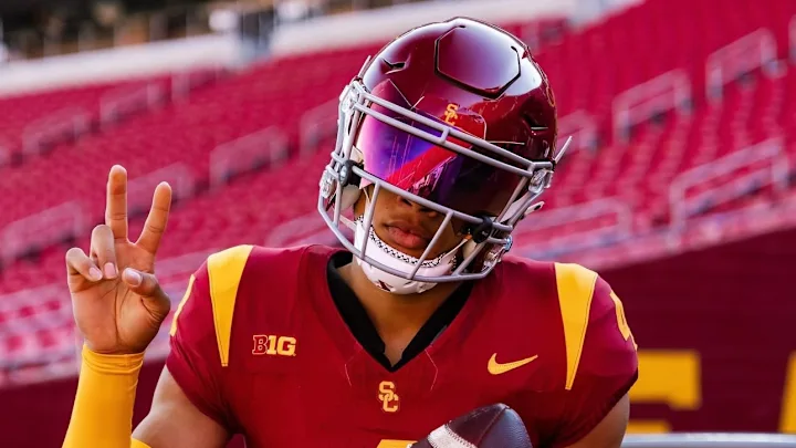 JUST-IN: USC Five-Star QB Departs Trojans, Selects Washington as Transfer Destination