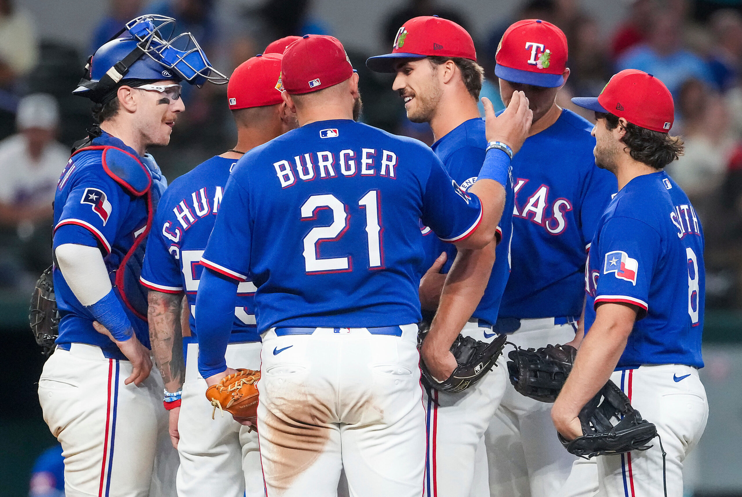 Veteran Presence Incoming: Mets Feel the Sting As Rangers Steal 33-Year-Old Outfielder in High-Impact Trade-Experience Meets Explosive Offense!”