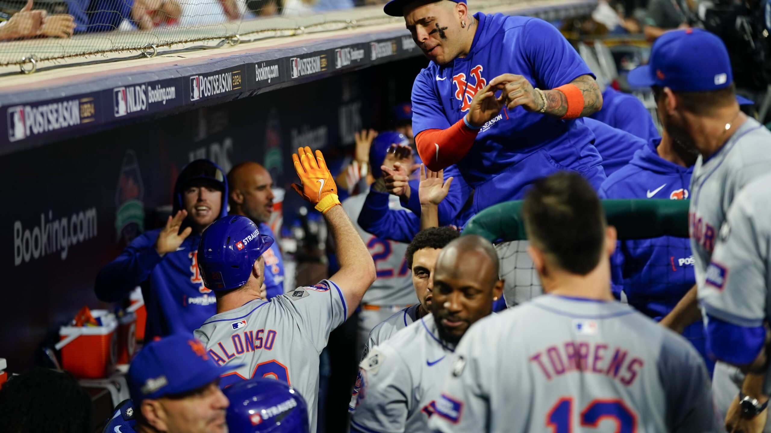 Perfect Trade: Chicago Cubs Steal Top-Ranked Mets Ace in Shocking Blockbuster That Exposes New York’s Collapse and Signals a Brutal Rebuild Incoming