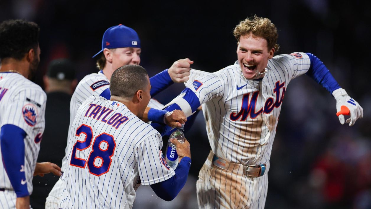 Mets, Blockbuster Trade: Mets Shock MLB Landscape with Massive Blockbuster Move to Land Elite Ace Pitcher, Signaling All-Out Championship Push in New York