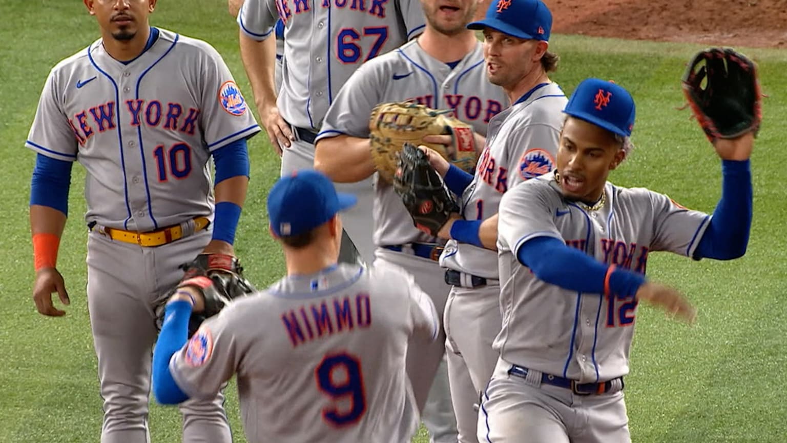 Nightmare for Mets: Disaster for Mets? Shocking Trade Pitch Has Mets Parting With $15M Key Standout Player as Blue Jays Go All-In on a Championship