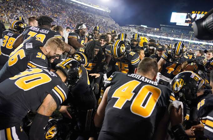 “Mizzou Miracle: Key Player Defies All Odds, Makes Jaw-Dropping Comeback After Devastating Injury!”