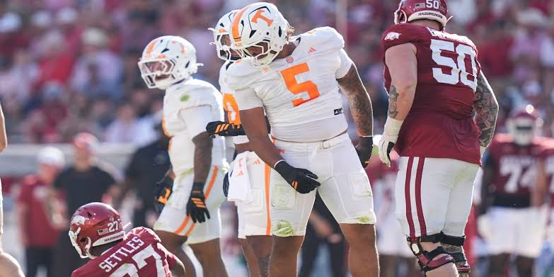 JUST IN: Tennessee Faces Heartbreaking QB Blow Ahead of Alabama Showdown as Josh Heupel Receives Concerning Update on Key Star